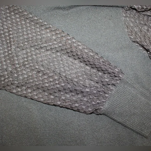 Marled black turtleneck with sheer sleeves (women’s XL) (NWT) - Picture 4 of 9